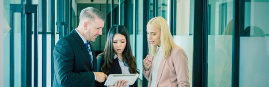 How can I move to the USA from Italy to start or run a business?
